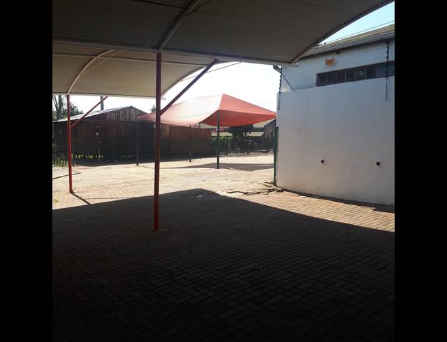 M² OFFICE TO LET IN ROCKY DRIFT
